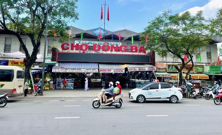 Dong Ba Market: Shopping Paradise in Hue City 1 Dong Ba Market