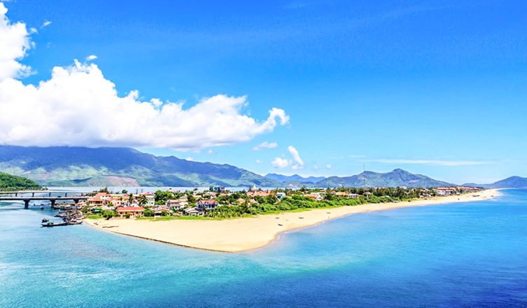 Lang Co Beach Hue: A Hidden Charm of Hue City 1 Lang Co Beach