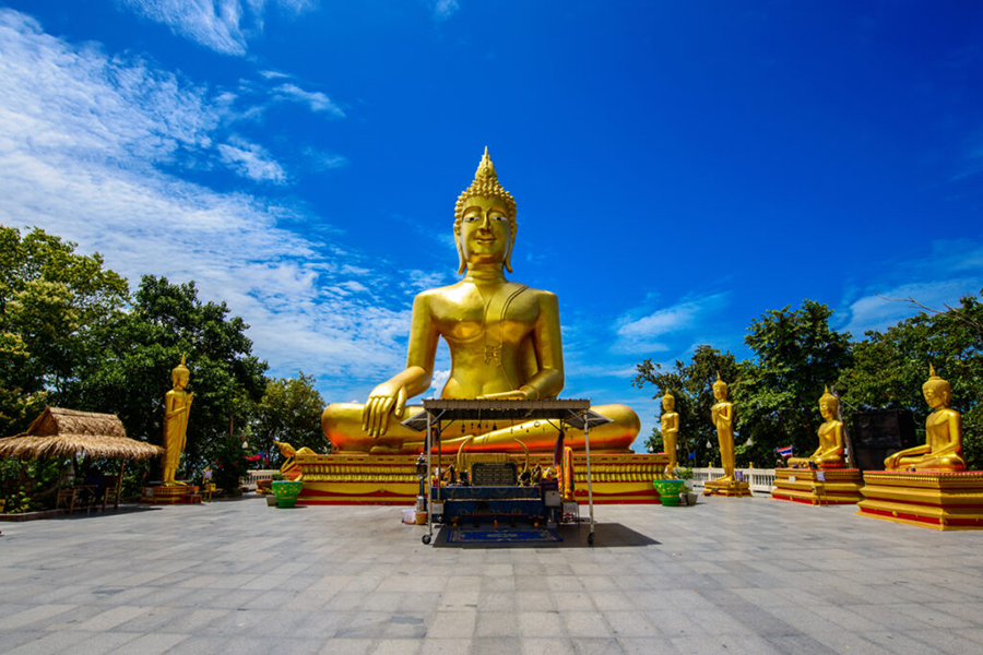 Enjoy breathtaking panoramic views of Pattaya Bay and the big Buddha statue from Pattaya Hill on our pattaya essential highlights tour. Panoramic view of Pattaya Bay and the big Buddha statue from Pattaya Hill viewpoint in Thailand on pattaya essential highlights tour.