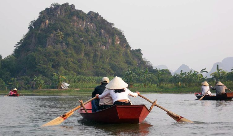 Perfume Pagoda Tour from Hanoi 1 Perfume Pagoda Tour