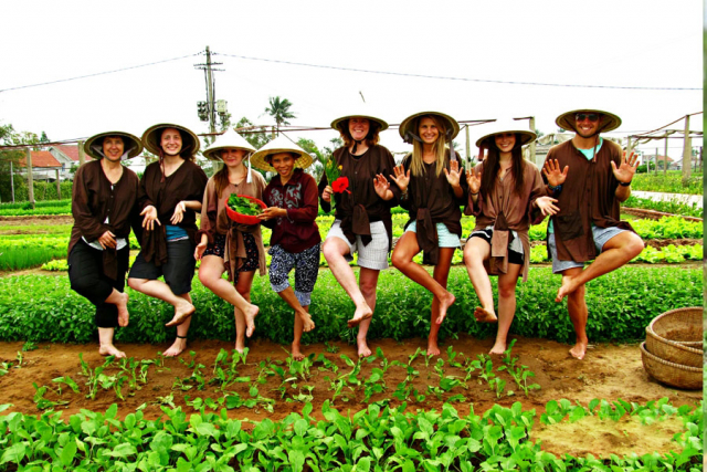 Tra-Que-Village-Cooking-Class Tra Que Vegetable Village