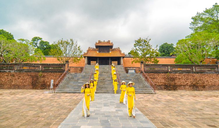 Hue Royal Tombs Tour: A Journey Through Nguyen Dynasty History 1 Hue Royal Tombs Tour