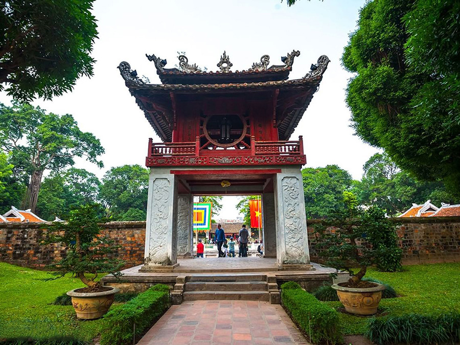 Explore Vietnam’s first national university: the serene Temple of Literature in Hanoi. The tranquil courtyards and traditional architecture of Hanoi's Temple of Literature.