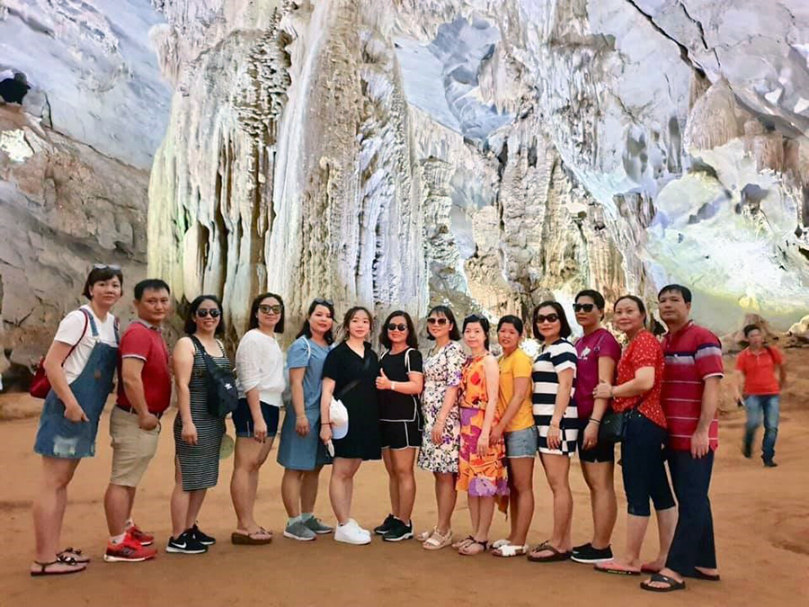phong nha cave tour from hue
